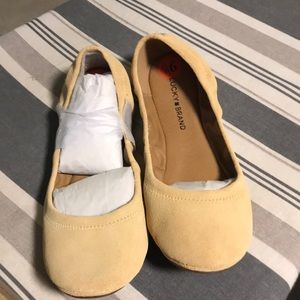 Lucky Brand LP-Erin Light Yellow Oiled Suede Flat